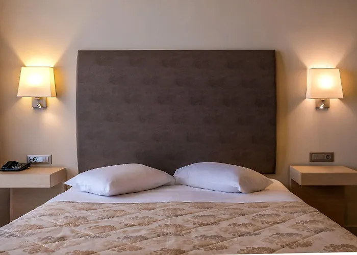 Achillion Palace Hotel 4*