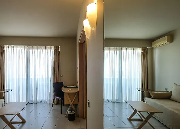 Hotel Achillion Palace 4*