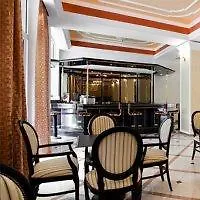 Achillion Palace 4* Rétino