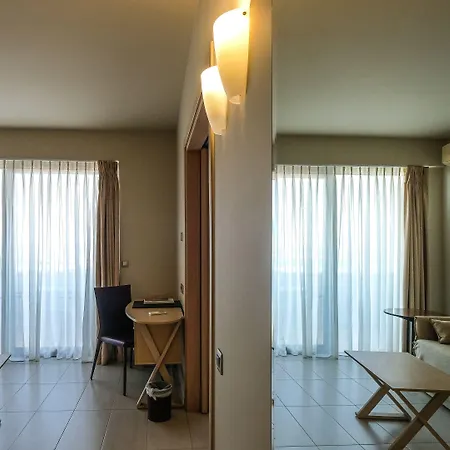 Hotell Achillion Palace 4*