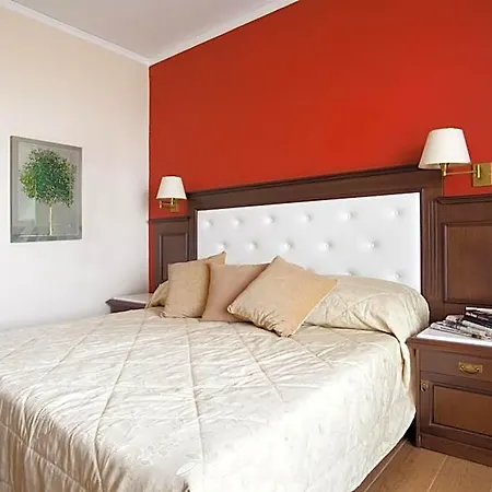 Achillion Palace Center 4*