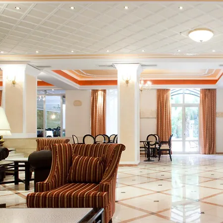 Achillion Palace Hotel 4*