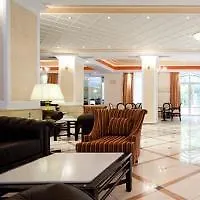 Achillion Palace Center ホテル 4*